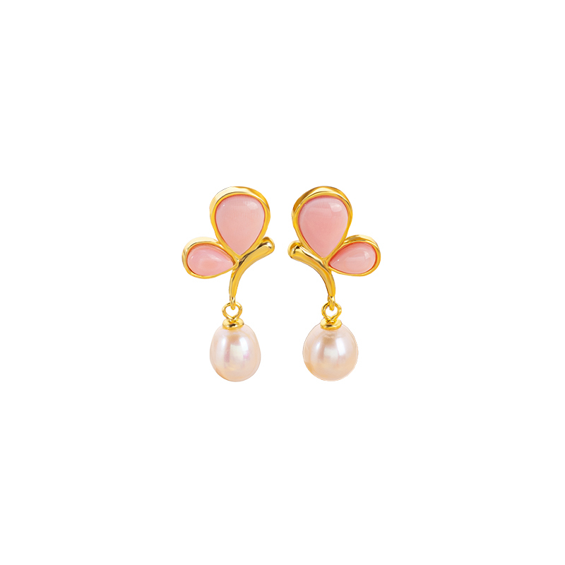 Queen Conch & Pearl Earrings: Pink Butterfly, Delicate
