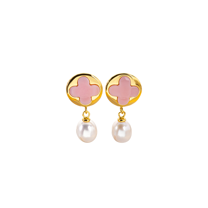 Girly Pink Clover Earrings: Queen Conch & Pearl