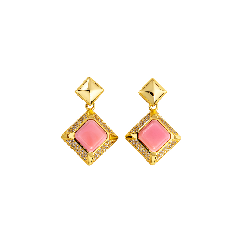 Luxury Geometric Queen Earrings: Full Diamond, 18K Gold Plated