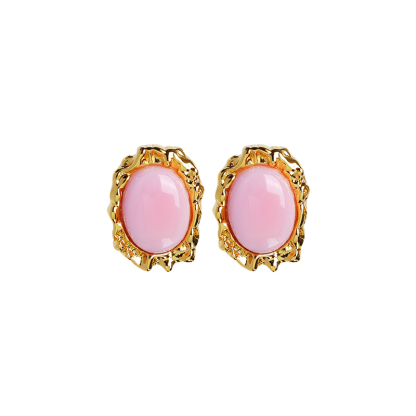 Natural Queen Conch Petite Oval Studs | Lava Texture