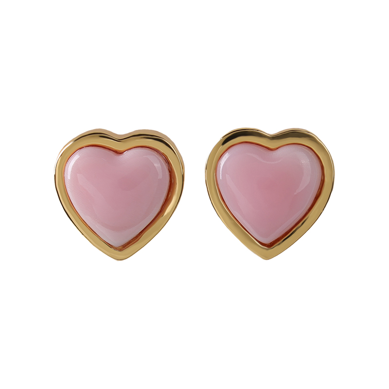 Pink Queen Conch Heart Studs | Minimalist Girly Earrings