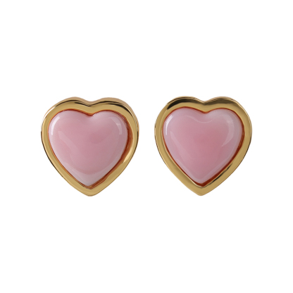 Pink Queen Conch Heart Studs | Minimalist Girly Earrings