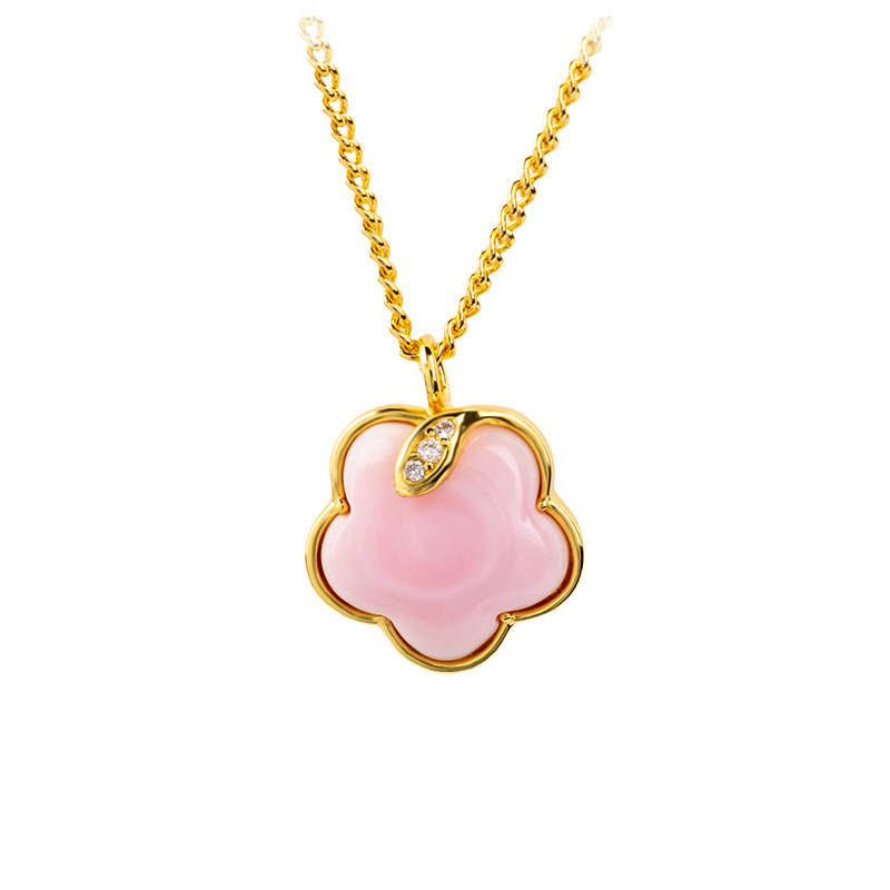 Unique Fresh Plum Blossom Necklace | Queen Conch Shell