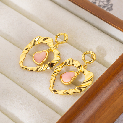 Textured Double Heart Stud Earrings | Natural Queen Conch