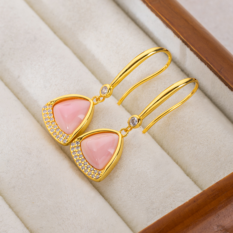 Korean Style Pink Triangular Queen Conch Shell Earrings - Elegant Designer 