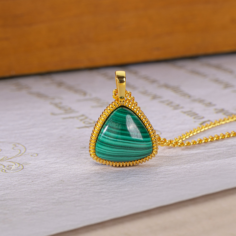 Natural Malachite Triangular Chic Minimalist Choker Necklace