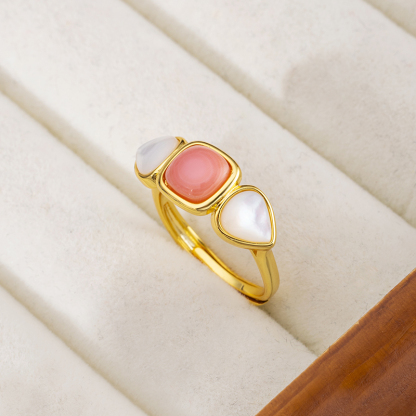 Floral Queen Conch & White MOP Ring
