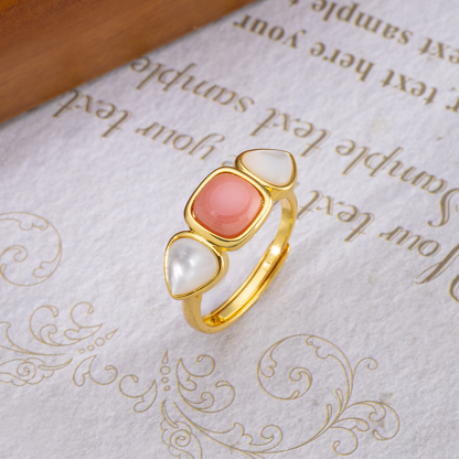 Floral Queen Conch & White MOP Ring
