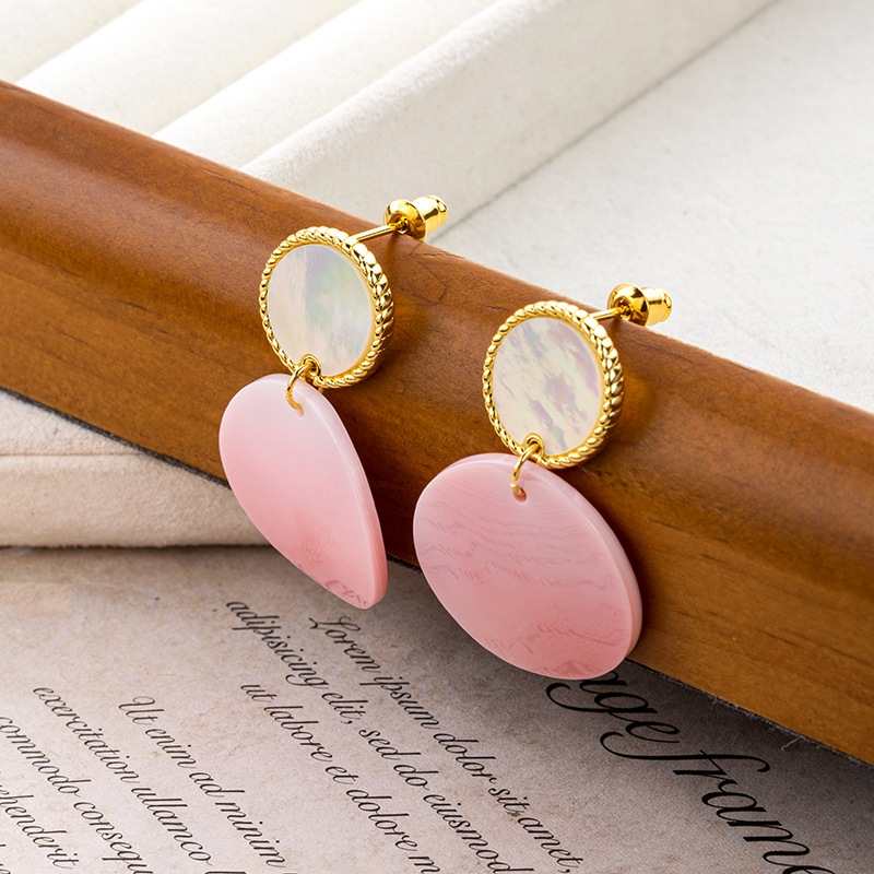 Luxe Deep-Sea Shell Earrings: White MOP & Queen Conch, Modern Minimalist