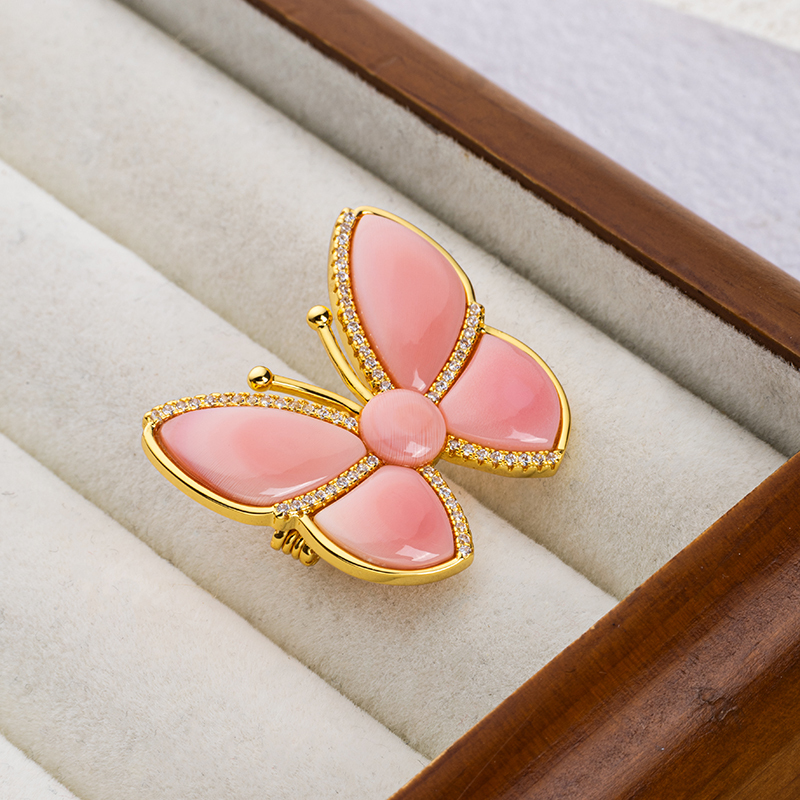 Natural Queen Conch Butterfly Brooch - Elegant Evening Corsage