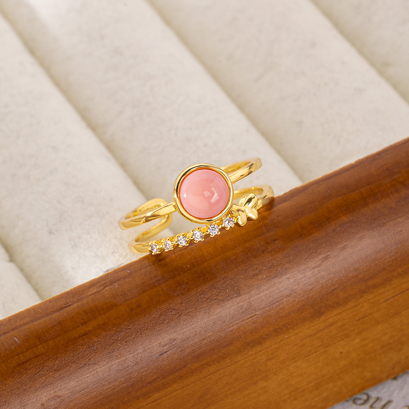 Queen Conch Butterfly Ring - Petite Double Band Zirconia