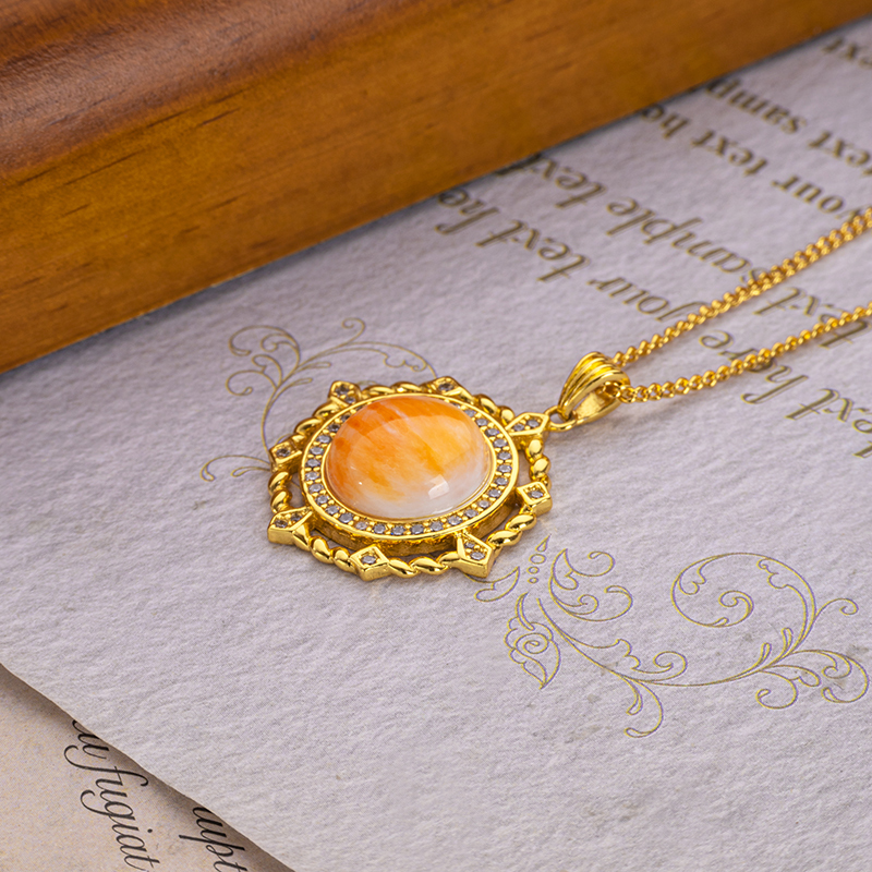 Natural Spiny Oyster French Royal Necklace - Elegant Choker