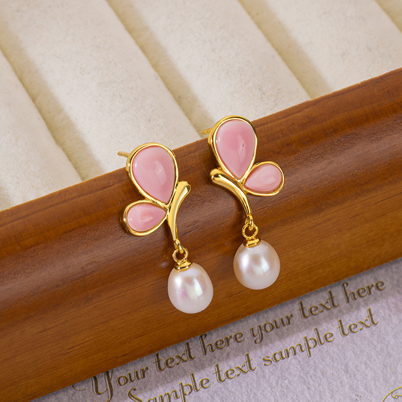 Queen Conch & Pearl Earrings: Pink Butterfly, Delicate