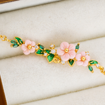 Natural Queen Conch Bracelet - Floral Leaf Engraved Girl's