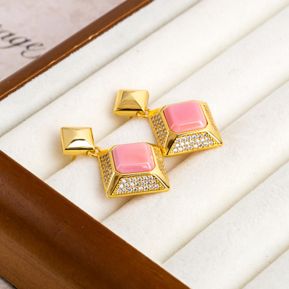 Luxury Geometric Queen Earrings: Full Diamond, 18K Gold Plated