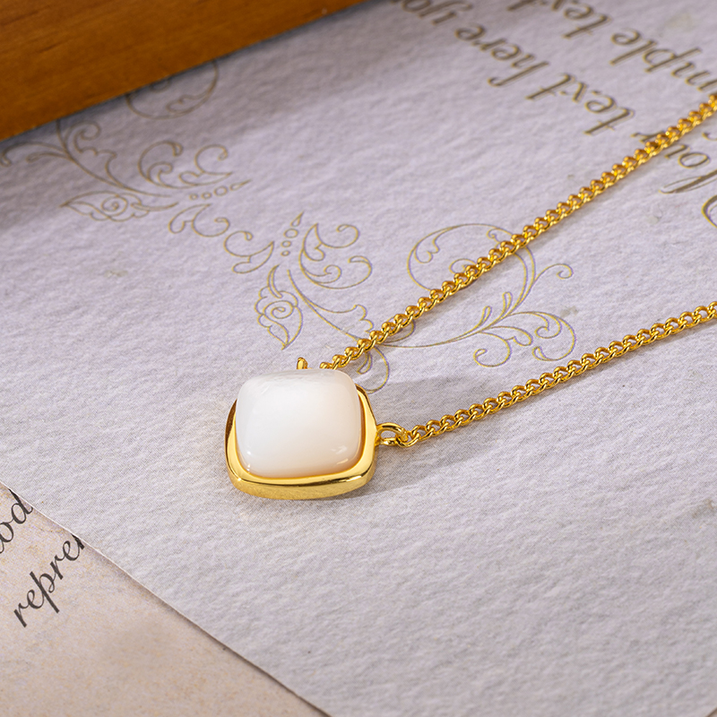 Cubic White Mother of Pearl Collar Necklace | Minimalist Chic