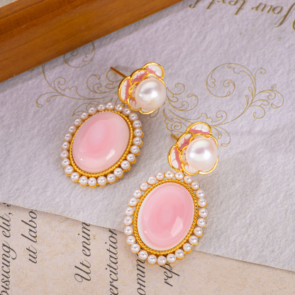  Oval Floral Queen Conch Dangle Earrings | Pearl Accented
