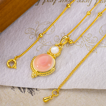 Vintage Court Style Gourd Shell Necklace - Queen Conch & Mother Pearl