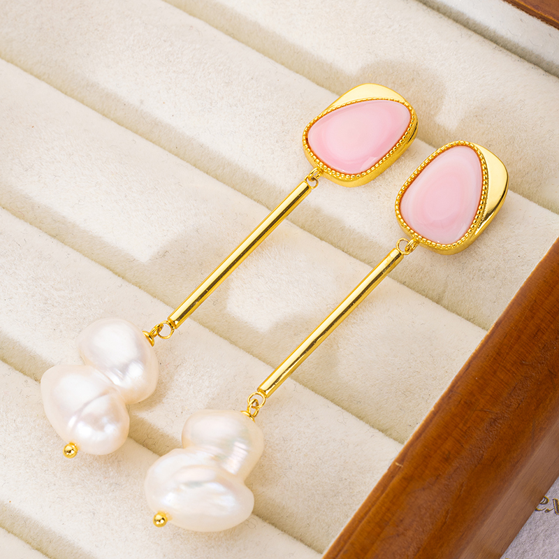 Queen Conch & Baroque Pearl Drop Earrings - Luxury Fringe Design