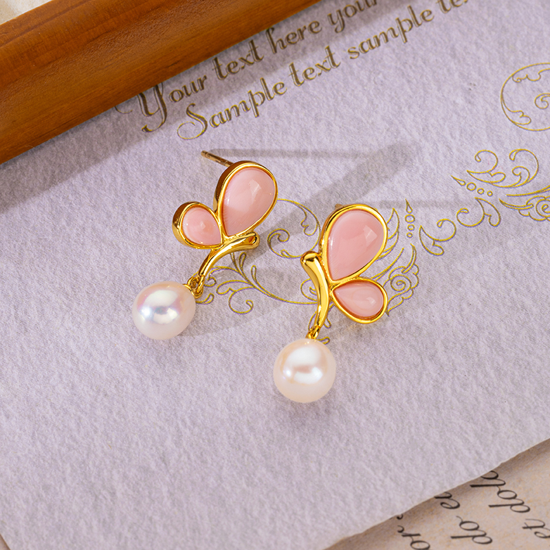 Queen Conch & Pearl Earrings: Pink Butterfly, Delicate