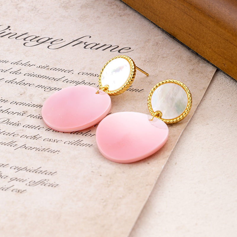 Luxe Deep-Sea Shell Earrings: White MOP & Queen Conch, Modern Minimalist