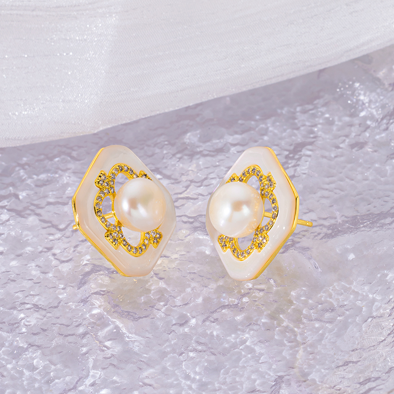 Natural Pearl & Square MOP Studs | Refined Luxe