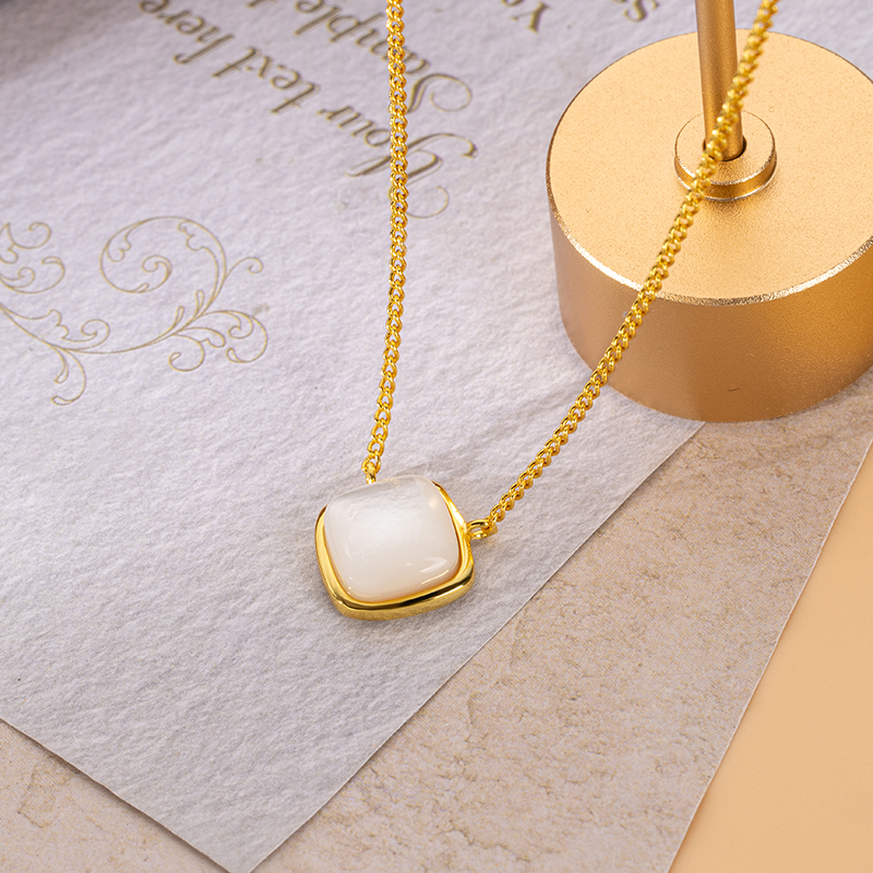 Cubic White Mother of Pearl Collar Necklace | Minimalist Chic