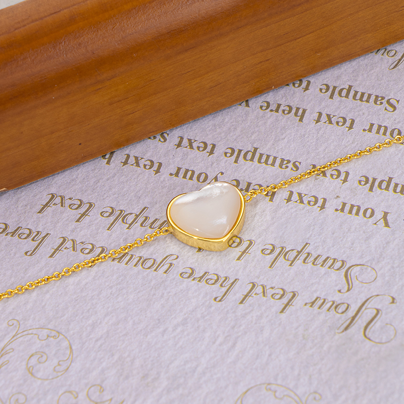 Luminous MOP Heart Bracelet | 3D Girly Exquisite Design 