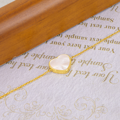 Heart Mother of Pearl Bracelet | Iridescent Girly & Fashionable