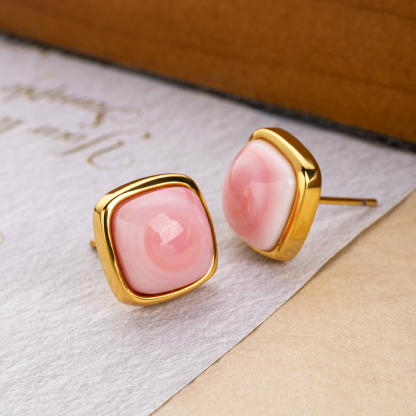 Natural Conch Square Earrings: Chic & Refined