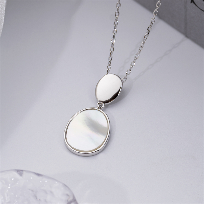 Minimalist Elegant .925 Silver Oval Necklace