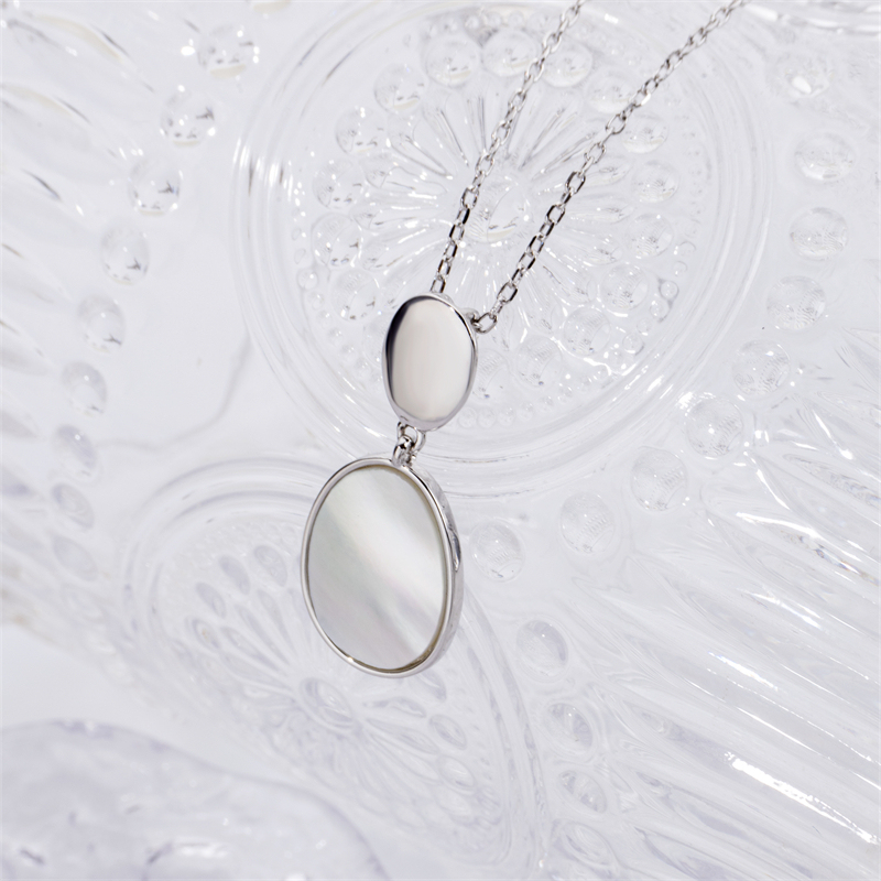 Minimalist Elegant .925 Silver Oval Necklace