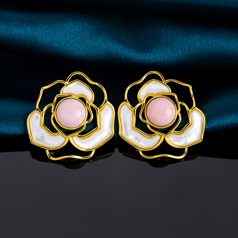 Natural Queen Conch Camellia Earrings - Dainty Fashion