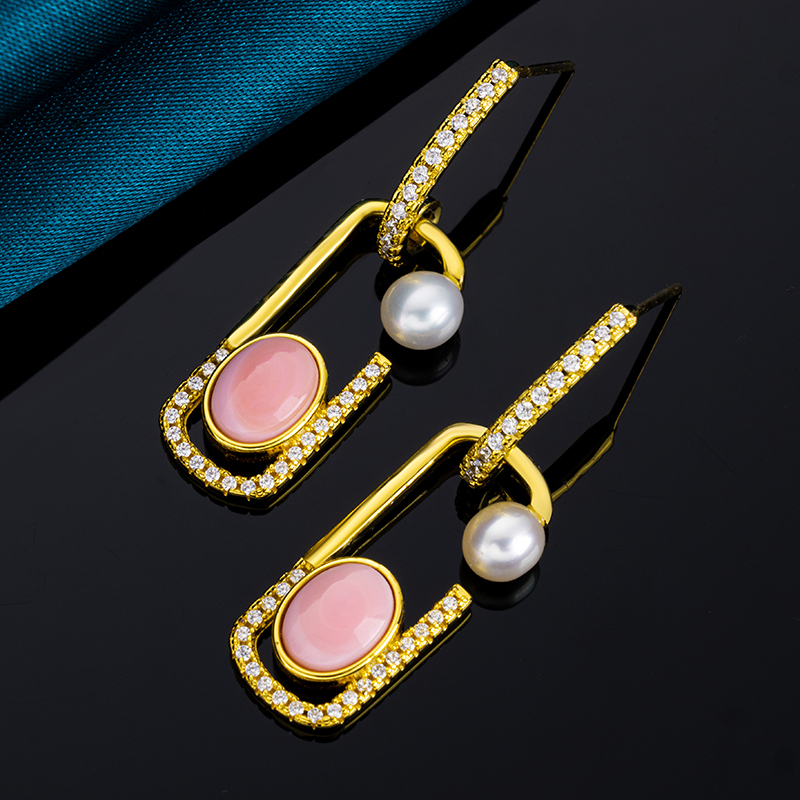 Natural Conch Shell & Pearl Geometric Drop Earrings