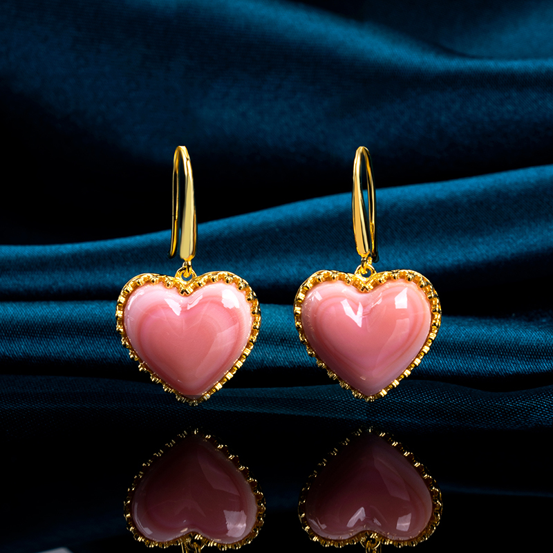 Original Cute Queen Conch Heart Earrings | 18K Gold Plated Hook