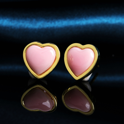 Pink Queen Conch Heart Studs | Minimalist Girly Earrings