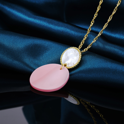 Round Natural Queen Conch Necklace | Island Holiday Style