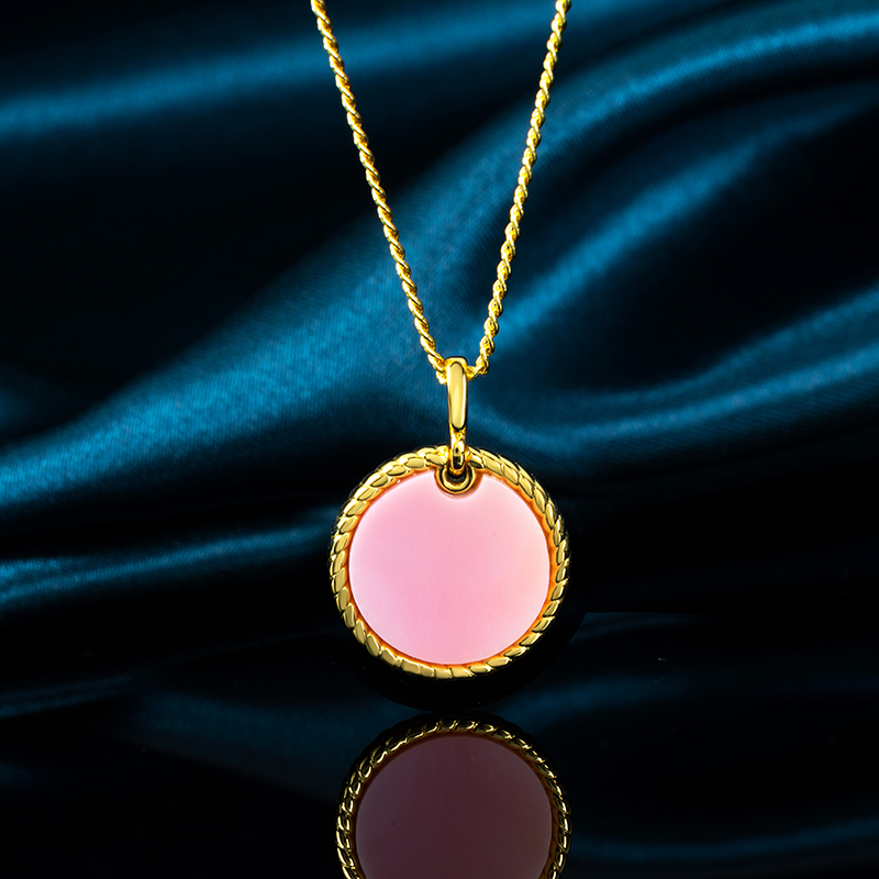 Natural Queen Conch Round Vintage Choker | French Style