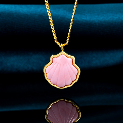 Sweet Shell Queen Conch Necklace | Unique & Feminine