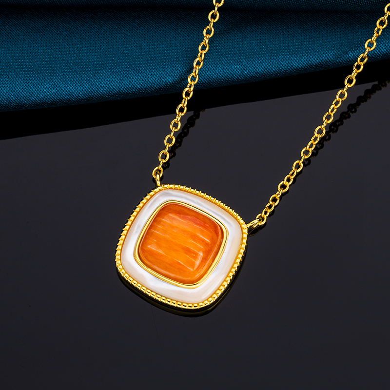 Fashion Square Spiny Oyster Necklace – Modern Shell Choker for Women, Geometric Collarbone Chain