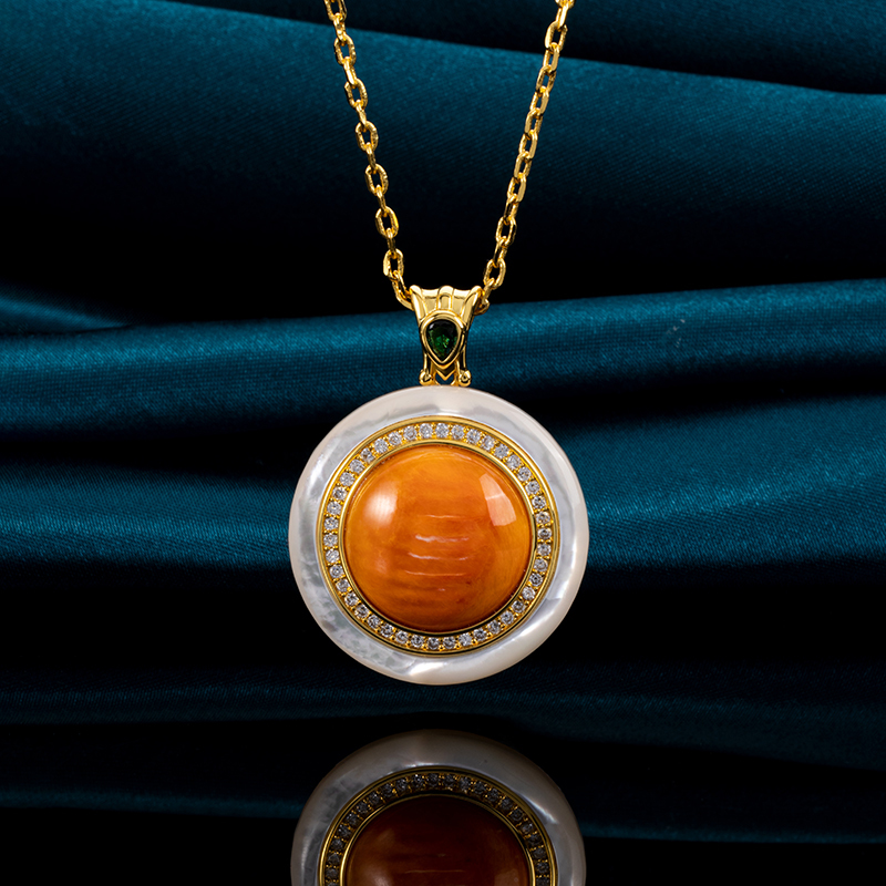 Natural Spiny Oyster Necklace for Women – Luxury Shell Choker