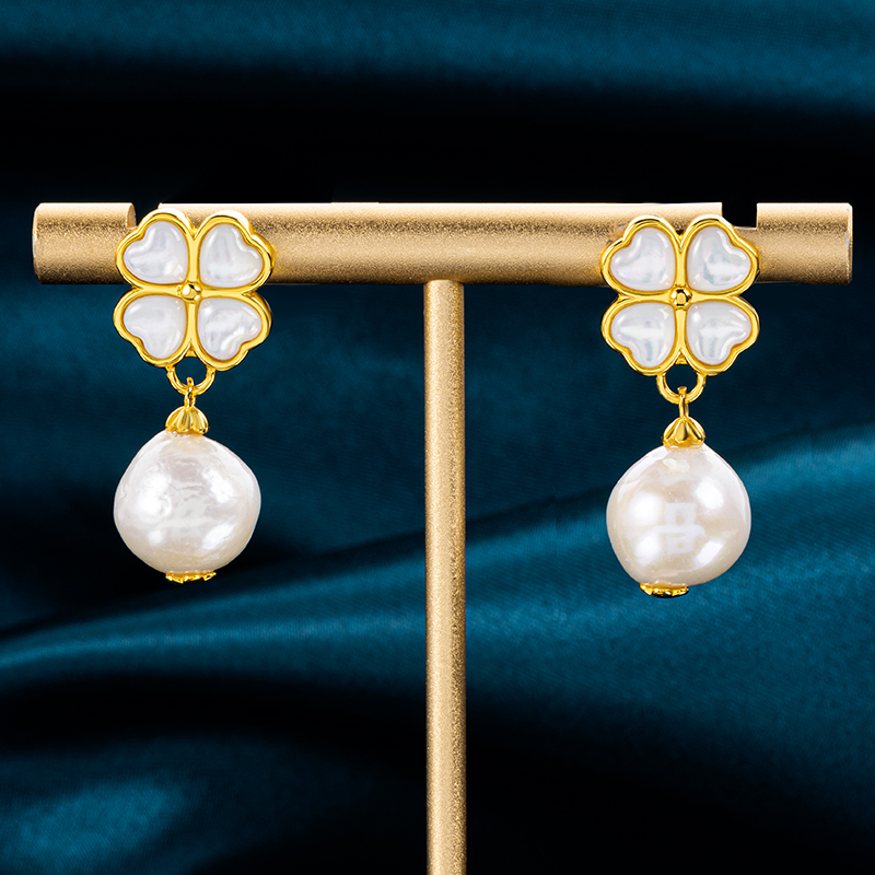 Natural MOP Clover Baroque Pearl Earrings