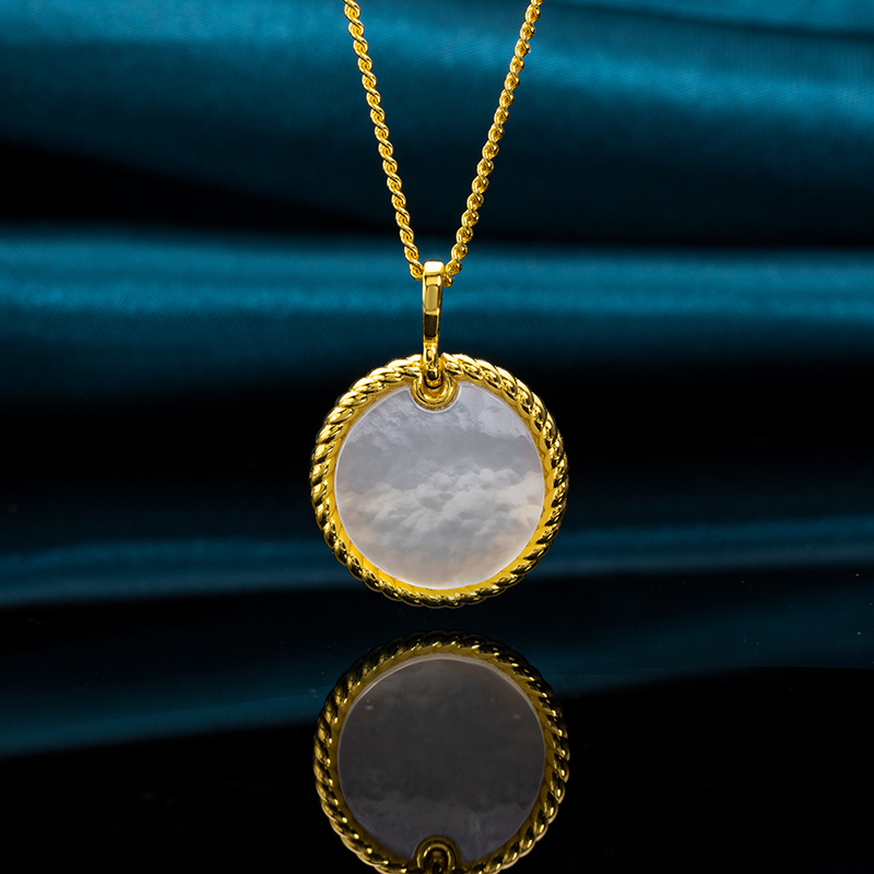 Minimalist Round MOP Necklace