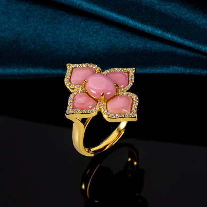 Natural Queen Conch Clover Ring Lucky