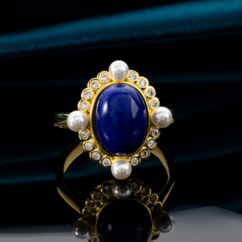 Oval Lapis Lazuli Ring with Freshwater Pearl