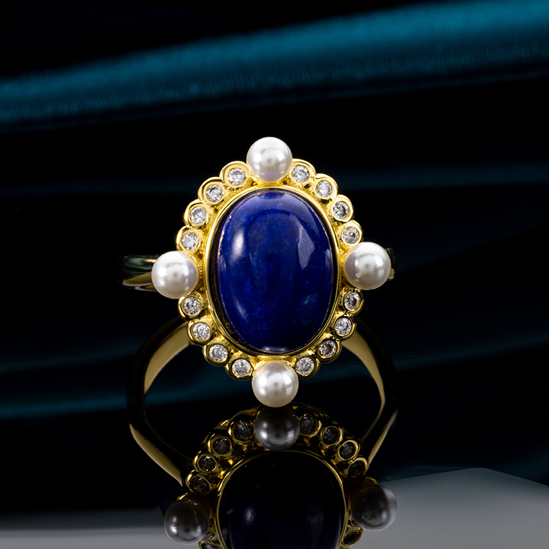 Oval Lapis Lazuli Ring with Freshwater Pearl