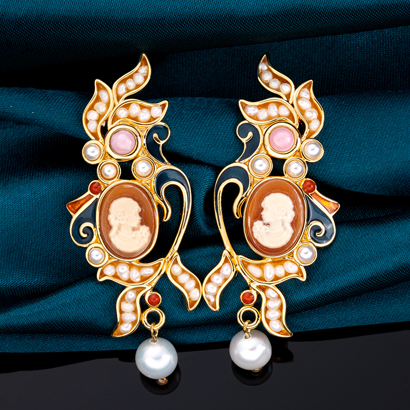 Cameo Vintage Earrings: Maillard Aesthetic Design