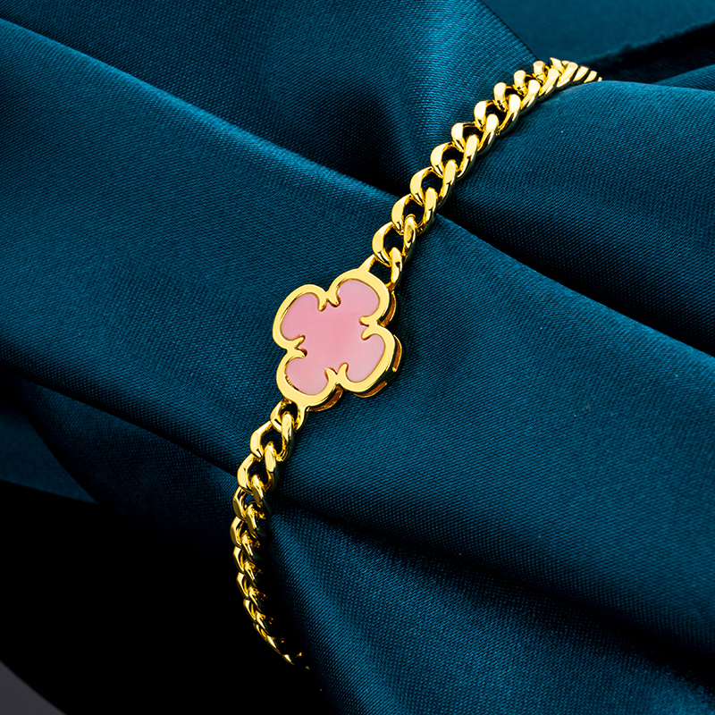 Queen Conch Clover Cuban Link | Pink Shell Bracelet