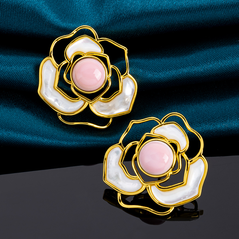 Natural Queen Conch Camellia Earrings - Dainty Fashion