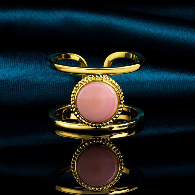 Bestselling French Vintage Natural Conch Shell Ring 